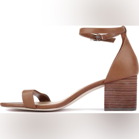 Call It Spring Borewiel Sandals - Picture 5 of 8
